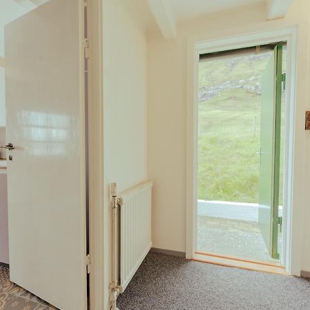 Authentic Faroese House / Unique Location / Nature Hellurnar Bagian luar foto