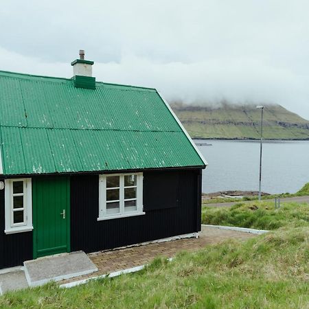 Authentic Faroese House / Unique Location / Nature Hellurnar Bagian luar foto